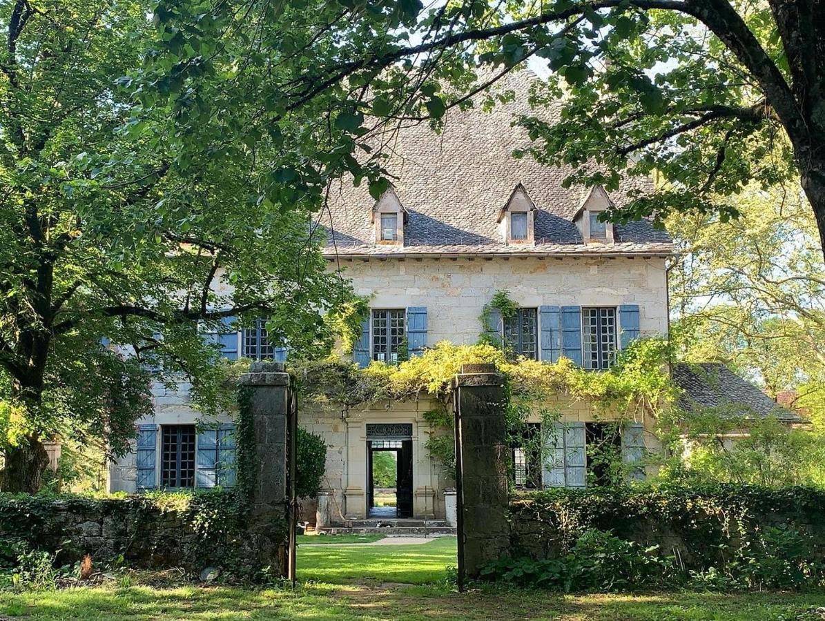 Hotel The Stables, Chateau Mas de Pradié à Foissac  Extérieur photo